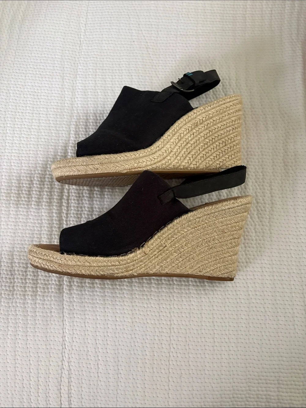 Toms wedge sandals